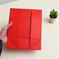Emballage à rabat en carton 2 mm, petit MOQ, boîtes pliantes personnalisées sur mesure, boîtes cadeaux magnétiques en papier pour vêtements, faible coût d'expédition