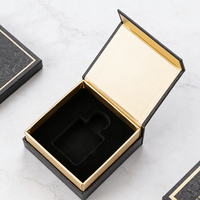 Maßgeschneidertes Design Heißprägung Goldfolie Logo Kosmetik-Set Luxus Karton Magnetische Starre Parfüm-Papierboxen Mit EVA-Einlage
