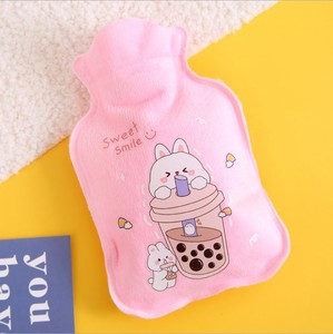 <span class=keywords><strong>Bolsa</strong></span> de Agua <span class=keywords><strong>Caliente</strong></span> de Peluche con Diseño de Dibujos Animados, Portátil <span class=keywords><strong>para</strong></span> Estudiantes, Inyección de Agua, Linda Mini <span class=keywords><strong>Bolsa</strong></span> de Agua <span class=keywords><strong>Caliente</strong></span> <span class=keywords><strong>para</strong></span> Calentar las Manos y <span class=keywords><strong>el</strong></span> <span class=keywords><strong>Vientre</strong></span> <span class=keywords><strong>para</strong></span> Niñas - Product Image 2