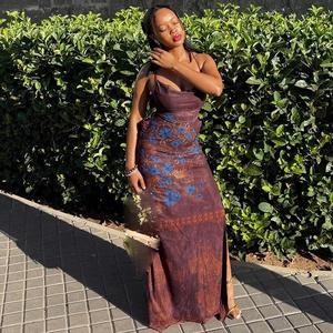 Robe longue d'été personnalisée pour femme, coupe ajustée, sans manches, avec plis à la taille et tissu jacquard velours, vente en gros - Product Image 1