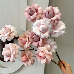 Fleurs artificielles Luo Shen Rose : Roses à 3 tiges et pétales bouclés dans une palette de couleurs Morandi pour les murs floraux de mariage et la décoration intérieure - Product Image 4