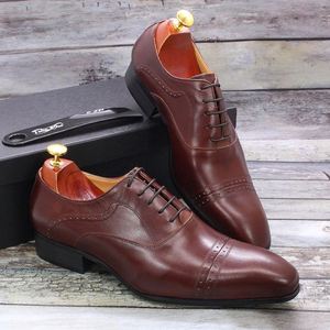 Chaussures habillées pour hommes, style britannique tendance, version coréenne, en cuir véritable respirant, pour mariage et tenue de bureau, automne-été - Product Image 2
