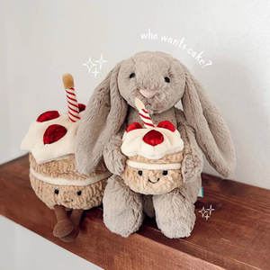 Peluche Ours Bonnie timide de la série de poupées gâteau célébrée sur Internet, en forme de gâteau d'anniversaire <span class=keywords><strong>orange</strong></span>, avec rembourrage en coton PP, apaisante et réconfortante - Product Image 1