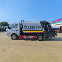 Camion Compacteur à Ordures Dongfeng 4x2 Prix Usine Grande Capacité Conception Durable Idéal pour les Opérations d'Assainissement Urbain