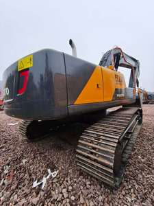 Excavatrice sur chenilles Volvo EC220 d'occasion, modèle <span class=keywords><strong>2022</strong></span>, faible nombre d'heures, haute efficacité, moteur hydraulique, pompe, engrenages, équipement de construction - Product Image 3