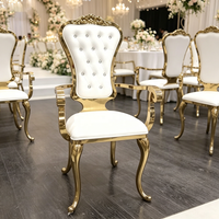 Luxuriöser Goldener Edelstahl-Thronstuhl Gepolsterter Hochzeitsstuhl Gepolsterter Königs- und Königinnen-Bankettstuhl Hotel-Event-Möbel