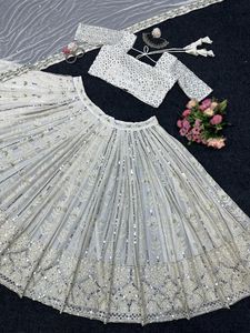 Lehenga choli เย็บปักถักร้อยที่มีคุณภาพส่งออกกับชุดบูติกลำดับ9มม. - Product Image 2