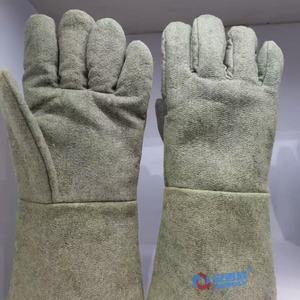 ถุงมือกันความร้อน 500 องศา ป้องกันการลวก ทนความร้อนสูง สีเขียว ทำจากใยคาร์บอนและผ้าสักหลาด พร้อมคุณสมบัติกันไฟ ผลิตจากโรงงานโดยตรง ปรับแต่งได้ - Product Image 4