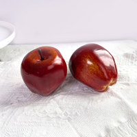 Simulation artificielle réaliste fausse pomme rouge foncé pommes délicieuses pour la maison maison cuisine fête de mariage décoration photographie
