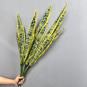 <span class=keywords><strong>Sansevieria</strong></span> Artificial de Plástico con 5 <span class=keywords><strong>Hojas</strong></span> con Bordes Amarillos, <span class=keywords><strong>Hojas</strong></span> Pegadas, Bonsái Grande para Bodas y Uso en Exteriores - Product Image 4