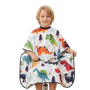 Cape de Coiffure Anti-Adhérente pour Enfants Motif Dinosaure – Fournisseur Fabricant – Écharpe de Coiffure pour Bébé et Enfant – Capes de Coiffure Cartoon - Product Image 3