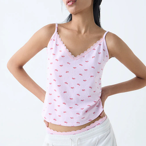 Débardeur en coton avec bordure en dentelle pour femme, détails féminins et style estival décontracté, un essentiel indispensable - Product Image 1