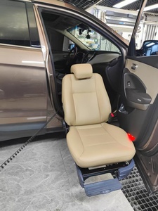 เก้าอี้เคลื่อนที่ในรถยนต์ YLD MPV พร้อมระบบยกแ<span class=keywords><strong>ล</strong></span>ะหมุนได้ รองรับการเชื่อมต่อเข้ากับรถเข็นคนพิการ - Product Image 5