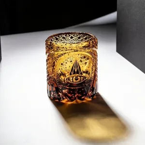 Copa de whisky de cristal ámbar estilo japonés ecológico con grabado Edo Kiriko de la Mano de Fátima, vaso para brandy con el Ojo que todo lo ve. - Product Image 1