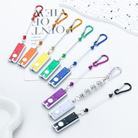 Mini lampe torche LED porte-clés, lampe de poche portable, lumière à clip, mousqueton porte-clés, lampe de travail d'urgence, logo personnalisé
