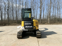 Excavatrice compacte Komatsu PC55MR de 5 tonnes avec godet