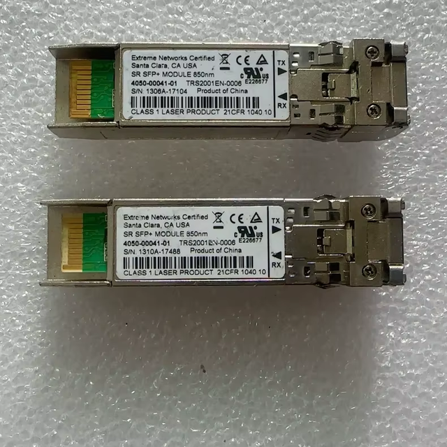 Extreme SR SFP+ Module 10GBASE-SR 10.3125Gbps 850nm Duplex LC 300m OM3 MMF Optical Transceiver Module for Network Switch