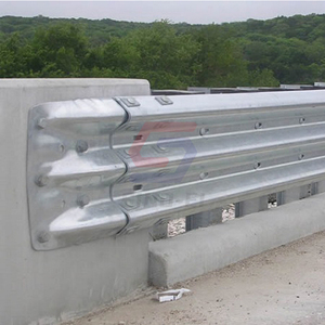 Terminal de Containment Latéral pour <span class=keywords><strong>Garde</strong></span>-<span class=keywords><strong>corps</strong></span> de Pont, Absorbant l'Énergie et Redirigeant la Voie, pour la Sécurité des Chutes - Product Image 3