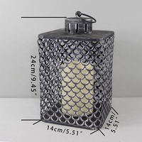 Black Hollow Out Fernbedienung Vintage batterie betriebene Metall kerzen laterne mit LED flackern der Kerze