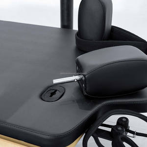 เครื่องพิลาทิสรีฟอร์มเมอร์ไม้บีชทรงสี่เหลี่ยมคางหมู แข็งแรงทนทาน หุ้มด้วยหนังไมโครไฟเบอร์ พร้อมโลโก้สั่งทำพิเศษ สำหรับสตูดิโอโยคะและการฝึกฟื้นฟูสมรรถภาพ - Product Image 5