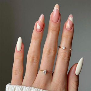 Uñas Postizas Francesas con Acabado Mate, Reutilizables, de Plástico, con Diseño Moderno y Estético - Product Image 4
