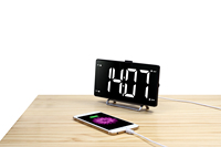 Hochwertiger LED Digitaler Moderner Design-Wecker mit Schlummerfunktion USB-Ladeanschluss Bestseller Radio-Dekoration