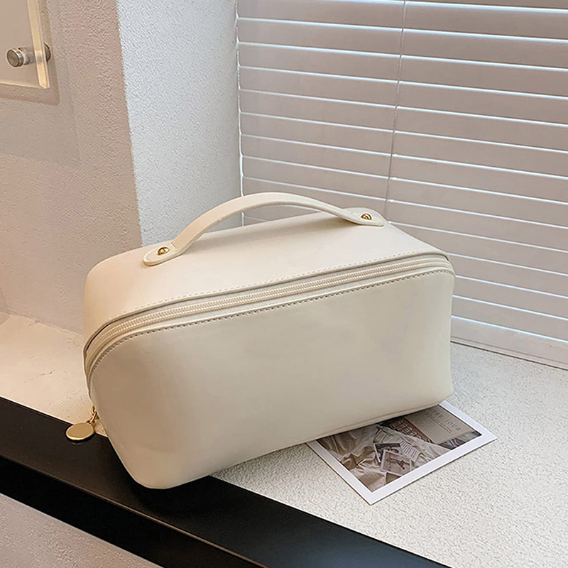 wholesale large-capacity portable pu luxury cosmetic makeup pouch bag organizer travel toiletry bag
