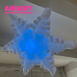 Flocon de neige gonflable éclairé par LED de couleur pour la boutique de bar de discothèque annonçant la décoration suspendue - Product Image 4