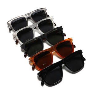 Nouvelles Lunettes de Soleil Polarisées Carrées Unisexe avec Monture TR90 et Branches en Acétate, Protection UV400, Idéales pour la Conduite et la Mode - Product Image 2