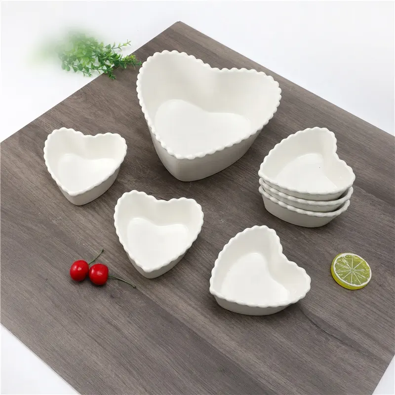 Wholesale White Ceramic Serving Bowl with Dips and Nut Bowl Set of 7 Heart Dinner sets