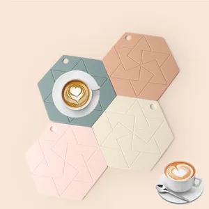 Presente durável Food Grade Silicone Placemat Isolado Calor Dinning Table Mat & Pad Coaster