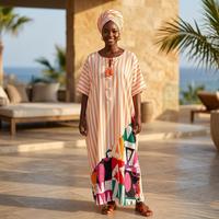 Robe longue kaftan grecque tendance avec motif damier africain et flamme abstraite, foulard assorti, longueur ras du sol, pour événements culturels, pour femmes