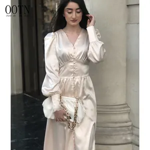 OOTN Lantern Sleeve 2022 Đảng Clud Eo Cao Satin Dài Dress Sexy V Cổ Phụ Nữ Midi Dress Màu Be Duy Nhất Ngực Thanh Lịch Ăn Mặc