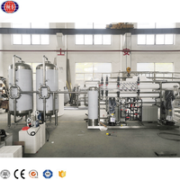Ligne de production de bouteilles industrielles avec bande transporteuse