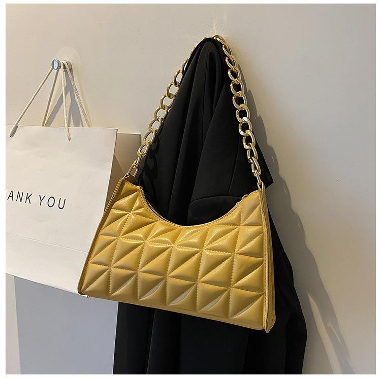 โกลเด้น