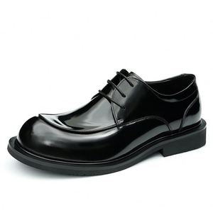 Chaussures habillées pour hommes de haute qualité à lacets avec semelle en caoutchouc souple durable et confortable, chaussures pour hommes faites à la main, nouveau style - Product Image 3