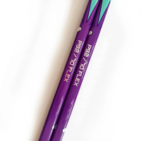 Bâton de hockey sur glace en carbone 24K haute performance, motif ondulé sur l'axe et la lame, bâton composite durable pour les tournois de ligue sur glace