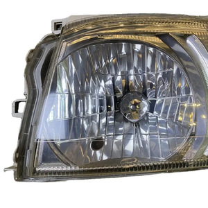 Faros delanteros para vehículos Toyota Hiace 2010 - Product Image 3