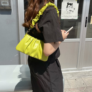 Sac à bandoulière plissé blanc nuage pour femme, fermeture éclair, style simple et tendance, idéal pour l'été - Product Image 2