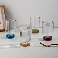 Verres à boire hauts modernes et simples à prix d'usine, épaissis, à rayures et à fond diamanté, pour jus, lait, eau, crème glacée