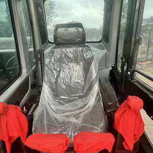 Excavatrice Hyundai HX220HD d'occasion de taille moyenne, 22 tonnes, 90% neuve, poids opérationnel, état d'usage, matériel de construction d'occasion Hyundai HX220HD - Product Image 2