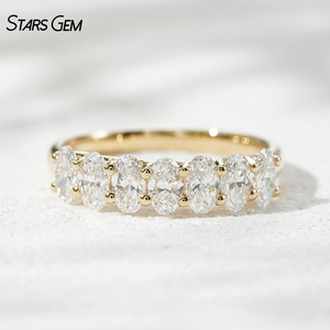 แหวนครบรอบ Starsgem Classic Seven-Stone ประดับเพชรทรงรี 1.35 กะรัต สี D ความสะอาด VS เพชรเลี้ยงในห้องปฏิบัติการขนาด 3x5 มม. ทองคำแท้ 18K สำหรับทั้งชายและหญิง พร้อมใบรับรอง - Product Image 1