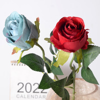 Handgefertigte Seidenrosen-Stiele Künstliche Blumen Hochzeitsstrauß Wohnzimmer-Tischdekoration Heimdekoration China Großhandel
