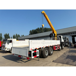 Camion HOWO 8*4 avec grue télescopique montée sur camion, capacité de levage de 12 tonnes, camion à bras droit d'<span class=keywords><strong>occasion</strong></span> - Product Image 2