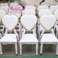 Chaises de décoration de luxe dorées brillantes à motif cœur, nouveau design, pour événements, mobilier d'hôtel moderne, Foire de Canton