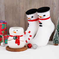 BespritGift Offre Spéciale – Ensemble Cadeau de Noël Original : Tasse à Café en Céramique 3D Motif Bonhomme de Neige Mignon et Chaussettes – Idéal pour la Promotion de Noël