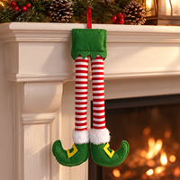 Décoration de Noël à suspendre en forme de jambes d'elfe, pendentif en forme de jambe d'elfe rayée en fausse fourrure pour arbre de Noël et cadeaux de Noël