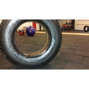 Revêtement de sol sportif en caoutchouc EPDM de haute qualité et durable, briques emboîtables, tapis de gym, meilleur <span class=keywords><strong>prix</strong></span>, dalles pour utilisation en extérieur, fitness, aire de jeux - Product Image 3