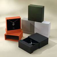 Caja de Joyería de Lujo con Logotipo Personalizado, Caja Cuadrada Ecológica de Papel Rígido para Collares, Anillos y Pendientes, Caja de Regalo Deslizante de Cartón