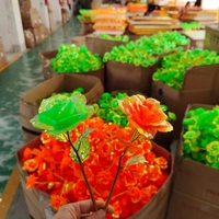 Fleurs artificielles en feuille d'or, couleurs rouge, vert, bleu, orange, noir, blanc, violet, jaune, avec fil de cuivre et lumière LED